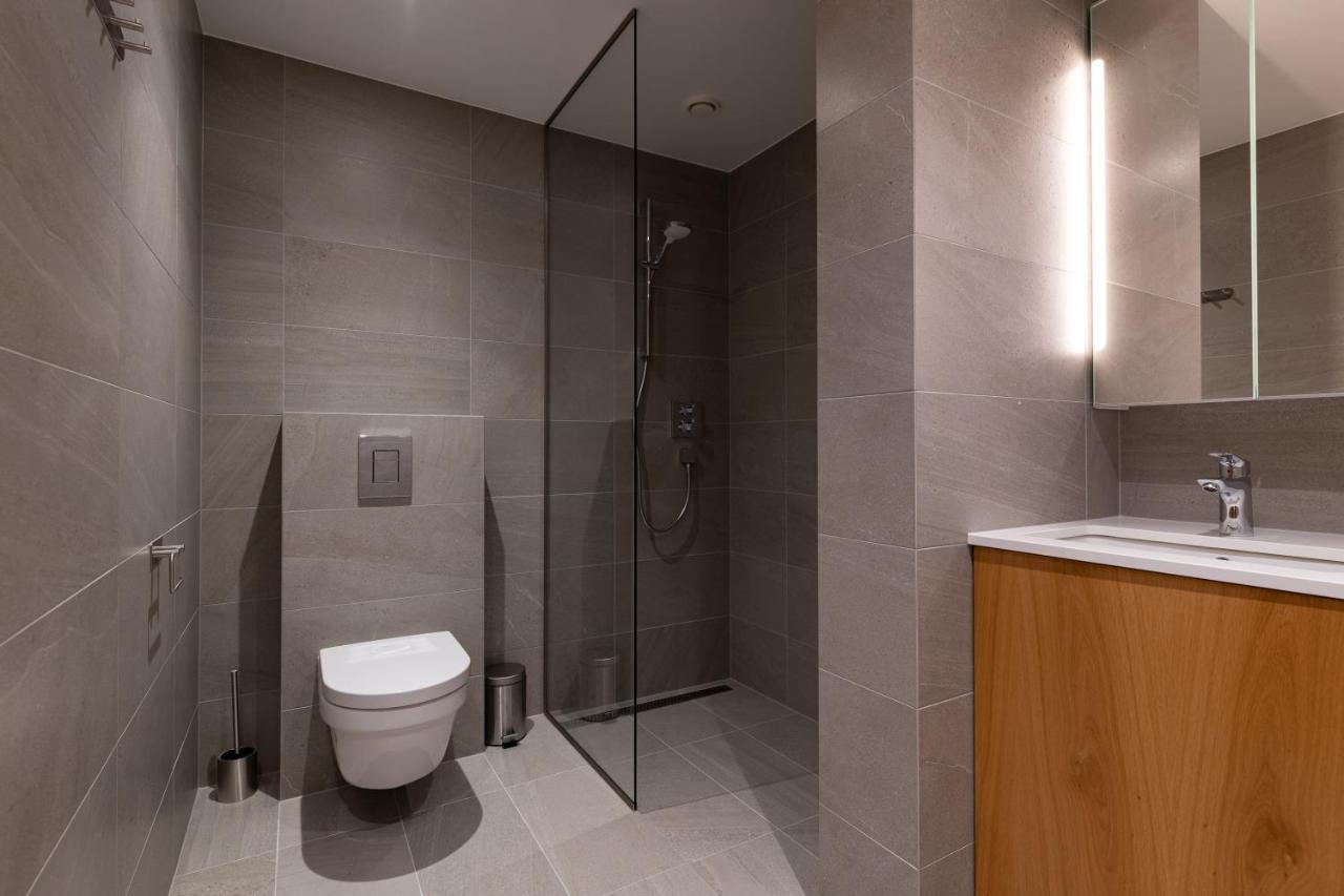 Self-Check-In Spacious 1 Bedroom Apartment With Terrace And Free Parking Tallinn Ngoại thất bức ảnh