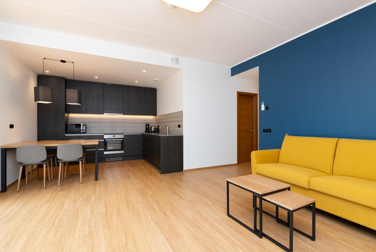 Self-Check-In Spacious 1 Bedroom Apartment With Terrace And Free Parking Tallinn Ngoại thất bức ảnh