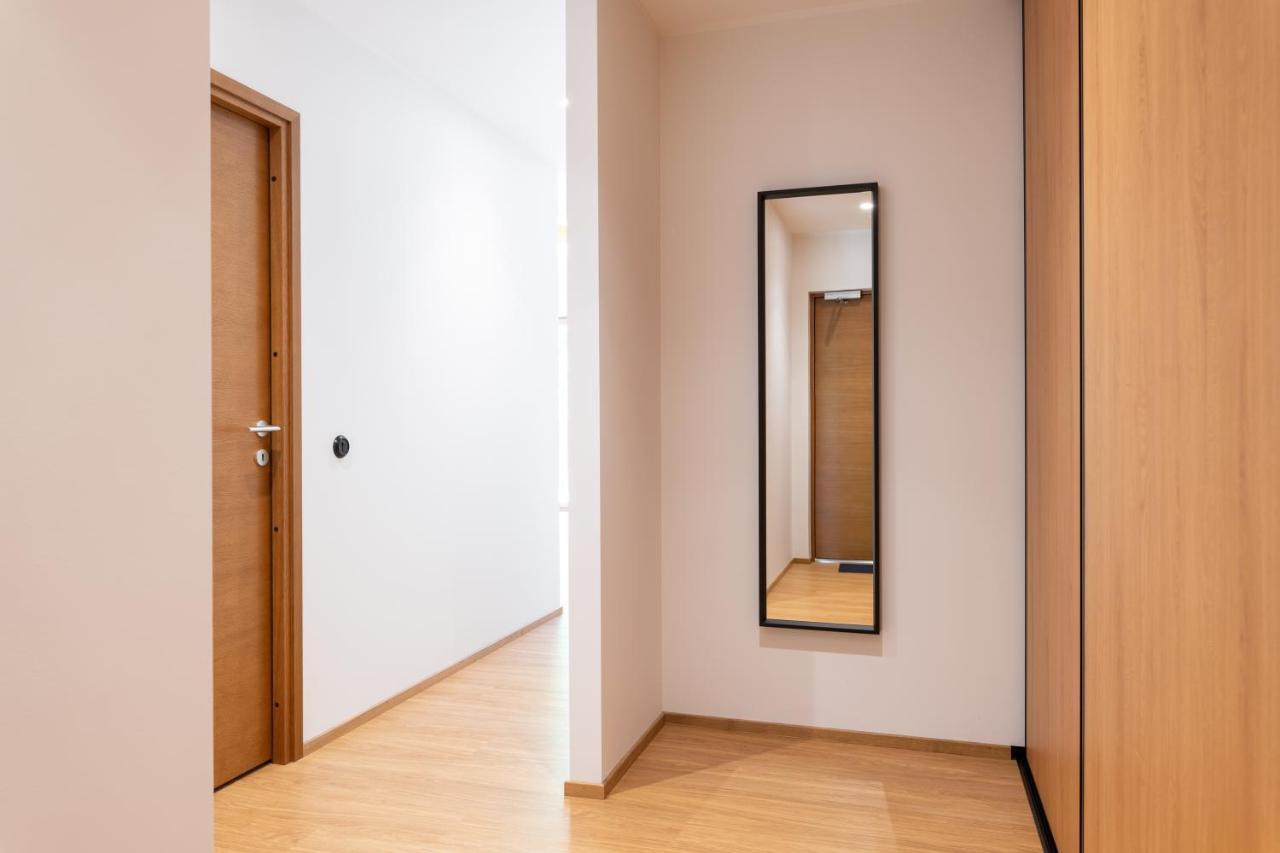 Self-Check-In Spacious 1 Bedroom Apartment With Terrace And Free Parking Tallinn Ngoại thất bức ảnh