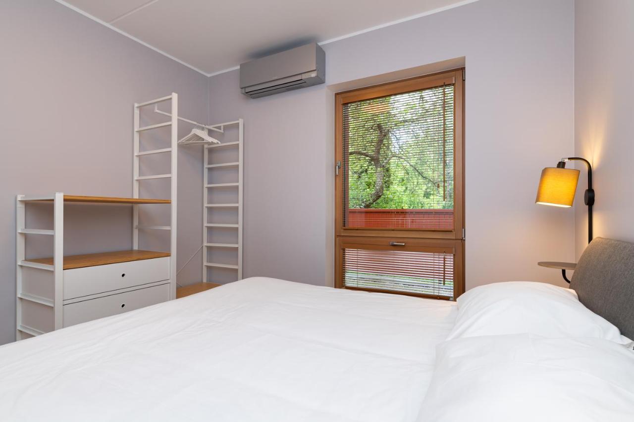 Self-Check-In Spacious 1 Bedroom Apartment With Terrace And Free Parking Tallinn Ngoại thất bức ảnh